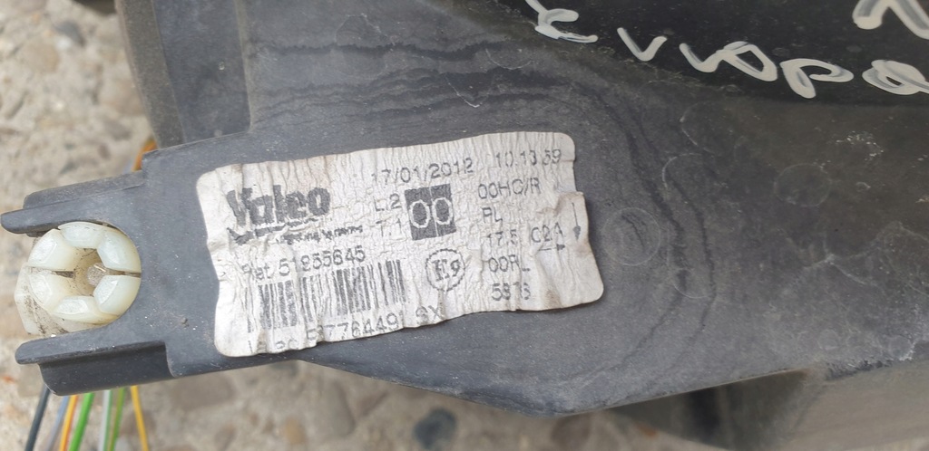 фото №13, Лампы передние правая + левая fiat punto evo 2009-