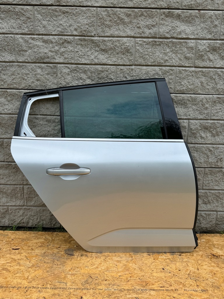 фото №1, Дверь правый задняя задние renault megane iv ted69 16- kombi