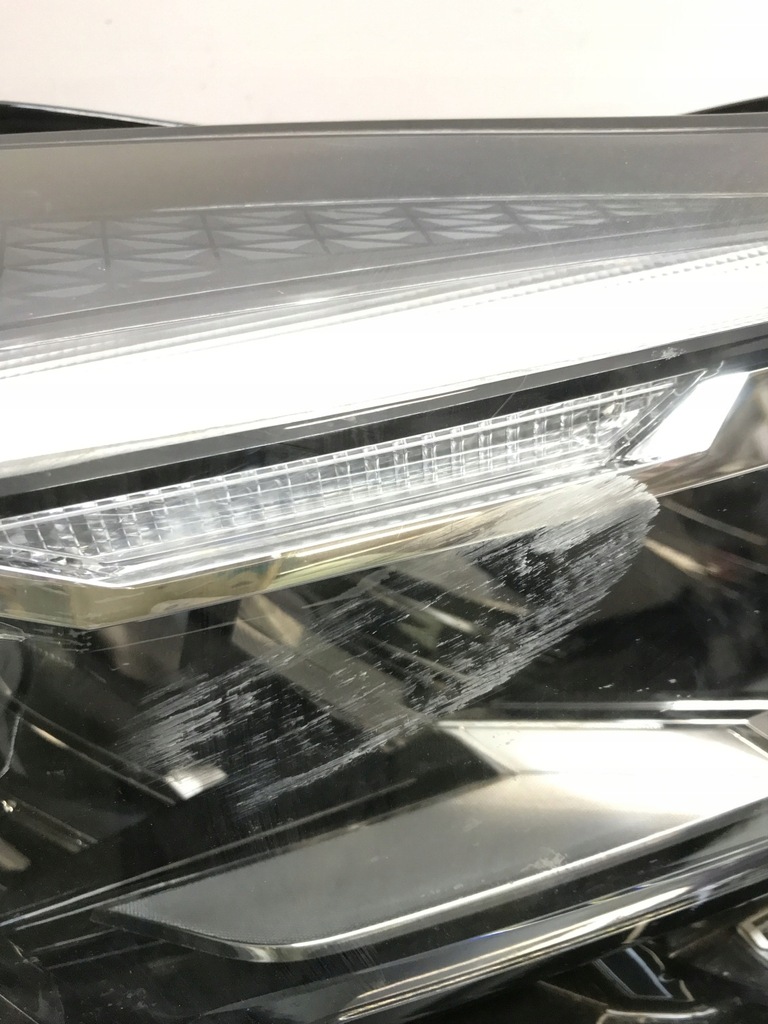 фото №4, Лампа перед правая renault captur ii 260108850r