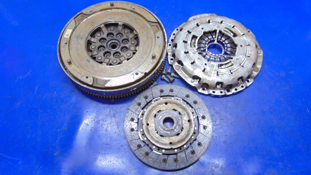 фото №1, Колесо двомасовий диск 7.5 mm притиск luk 2.0 190 bmw f30 f31 lift 10-18 rok