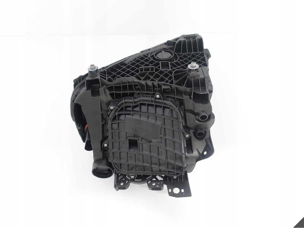 фото №10, Porsche taycan 9j1 matrix full led правая europa лампа