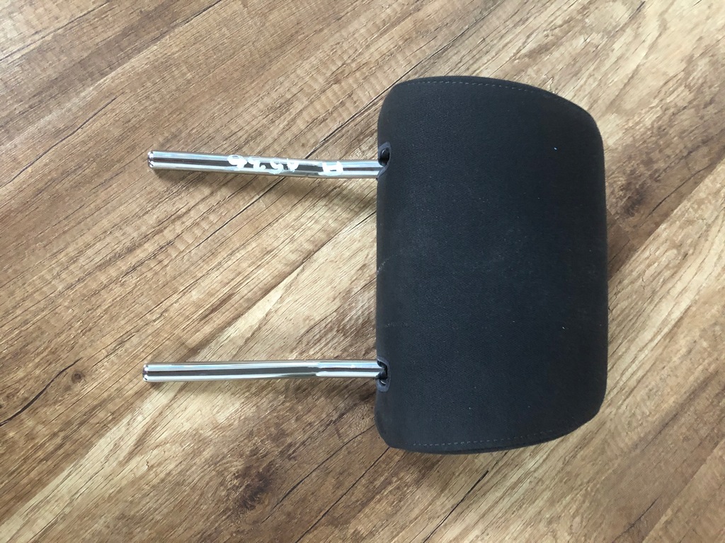 фото №1, Підголівник лівий перед audi a3 8p 5 дверні