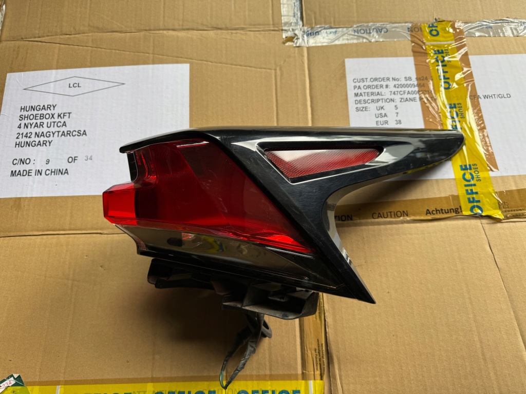 фото №1, Lexus nx lift лампа права демонтаж europa