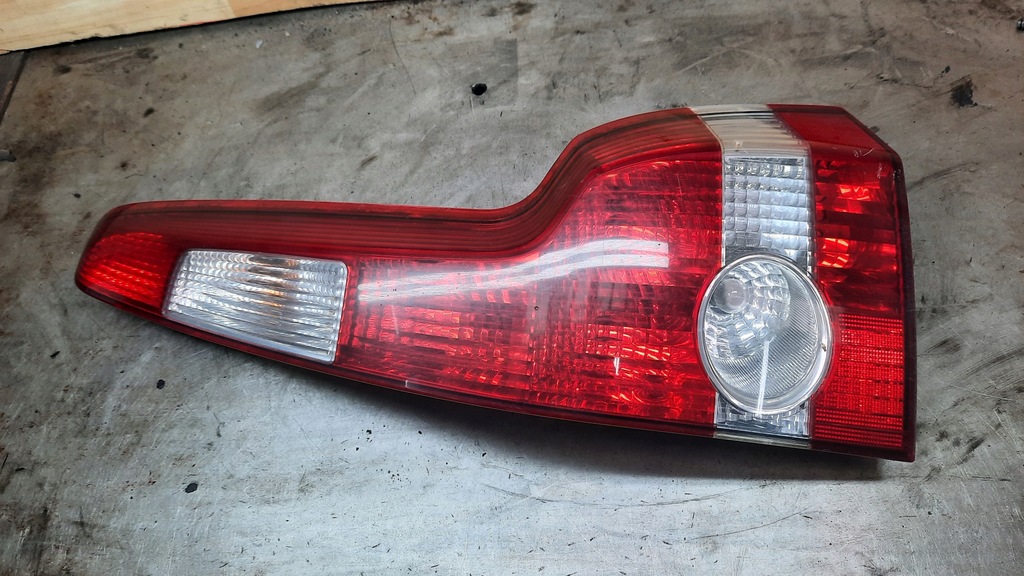 фото №1, Лампа задня задня права volvo v50 04-07r