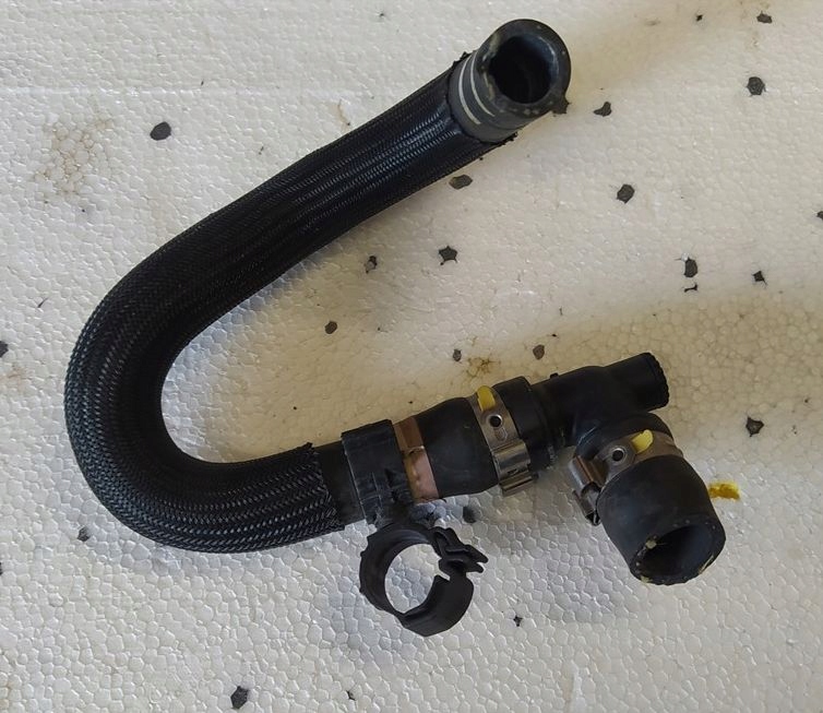 фото №1, Шланг wąż wody maserati levante 3.0 v6 m156e