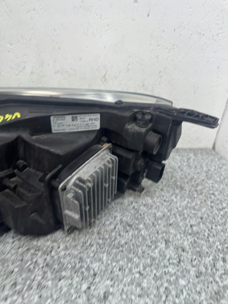 Фара правий перед full led volvo v40 2 2012-2018r w-wa 31420450 рестайлінг Оригінал