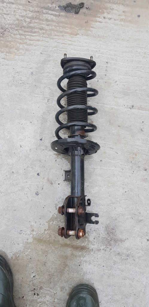 Купить Mazda cx-5 12-17 амортизатор правая  перед