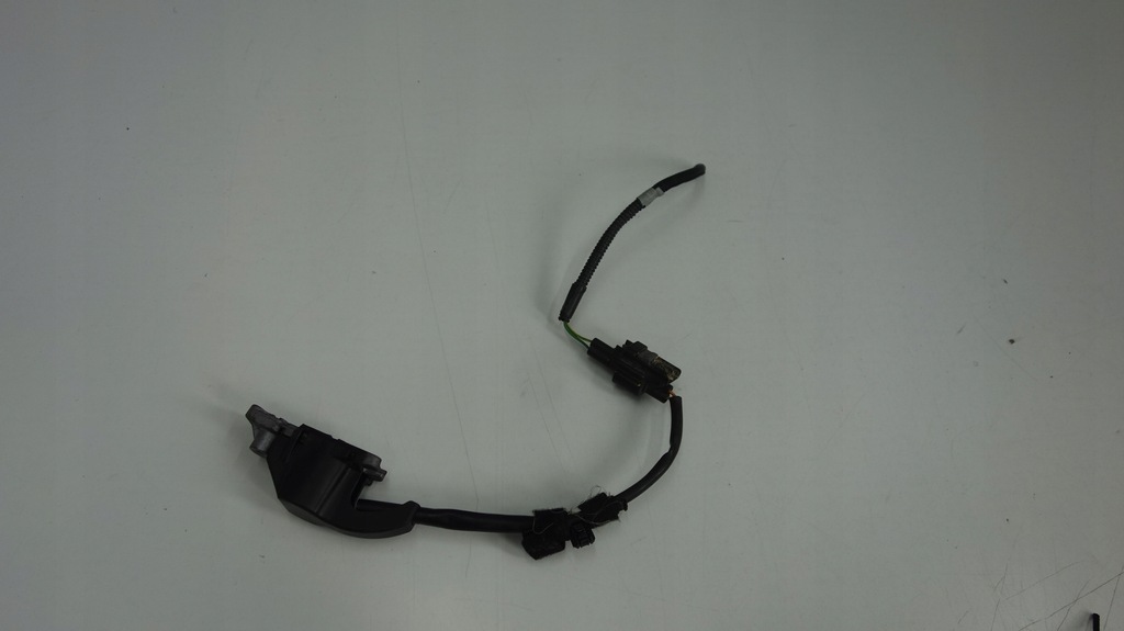 фото №1, Volvo v40 ii патрон капот 31305432