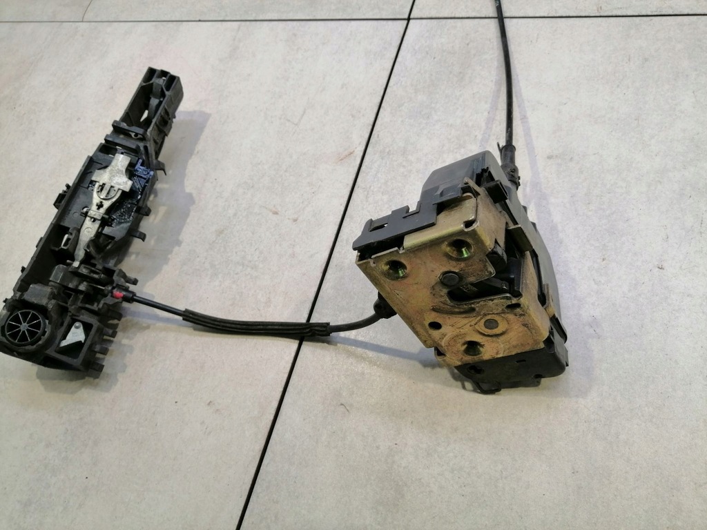 фото №11, Замок двері ручка правий задня grand scenic i 6 pin