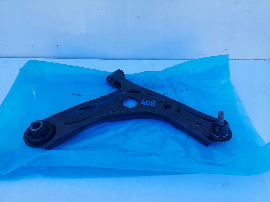 фото №1, Toyota aygo ii рычаг правый перед новый оригинальный номер