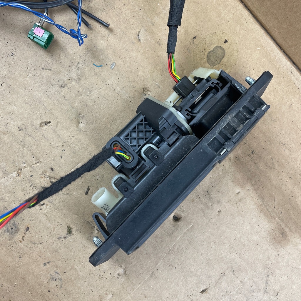 фото №5, Камера заднего вида замок крышки жгут mercedes cla w117 s w222 a2227500593