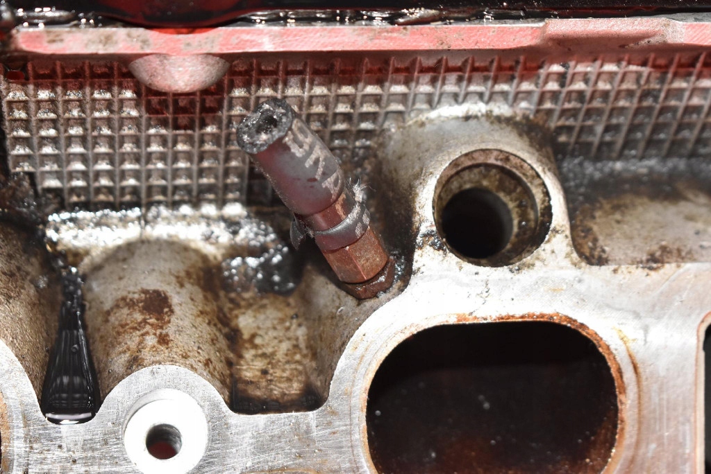 фото №11, Головка двигателя 4792728aa chrysler town and country 5 v 4.0 v6 254 km 07-16