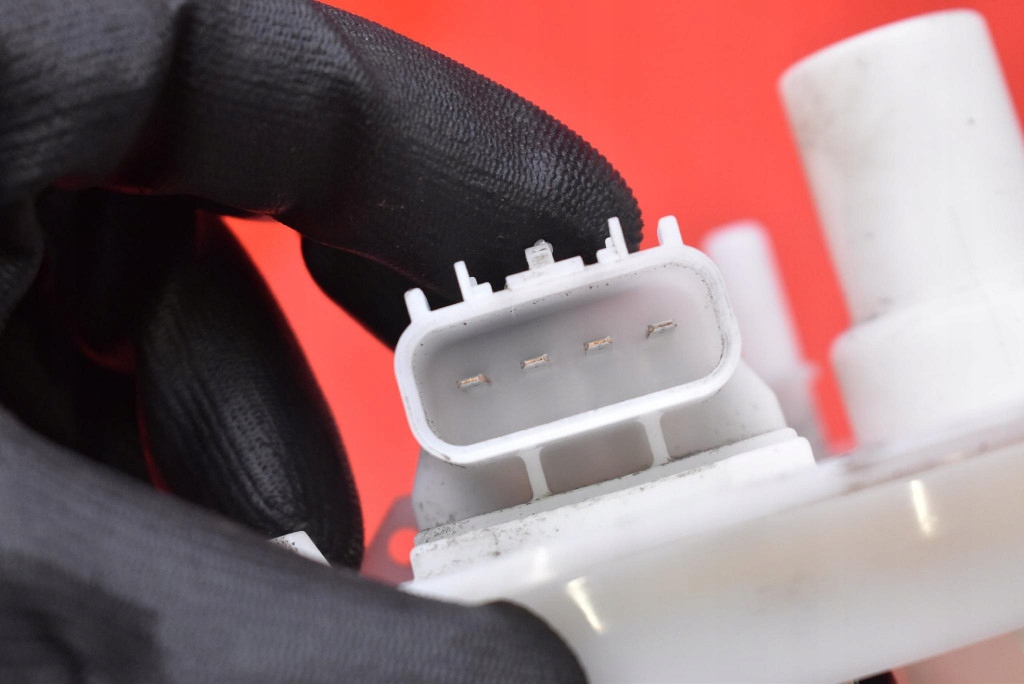 Помпа насос топлива 13586312 opel astra 4 iv j 1.4 t 140 km рестайлинг  11-20 с Разборки