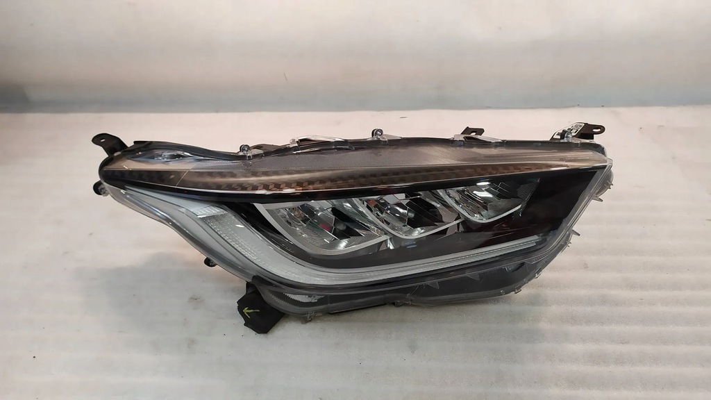 фото №1, Лампа правый перед toyota yaris iv