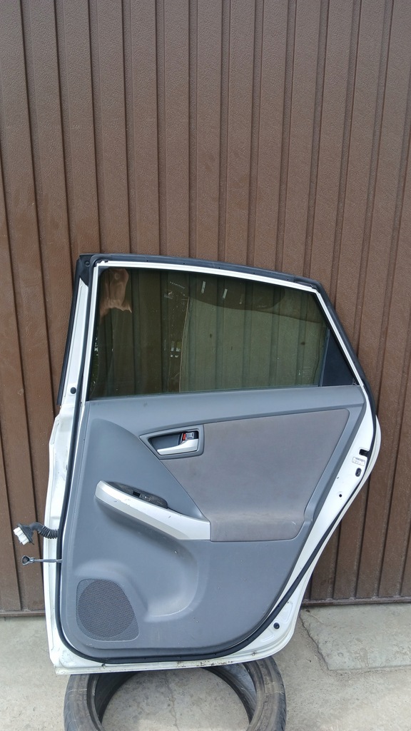 фото №7, Toyota prius 3 09-15 дверь задние правое перламутр