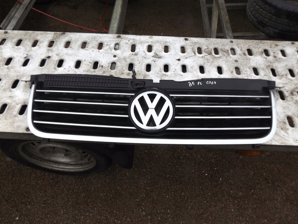 фото №1, Решітка радіатора решітка радіатора радіатора vw passat b5 fl 3b0853651