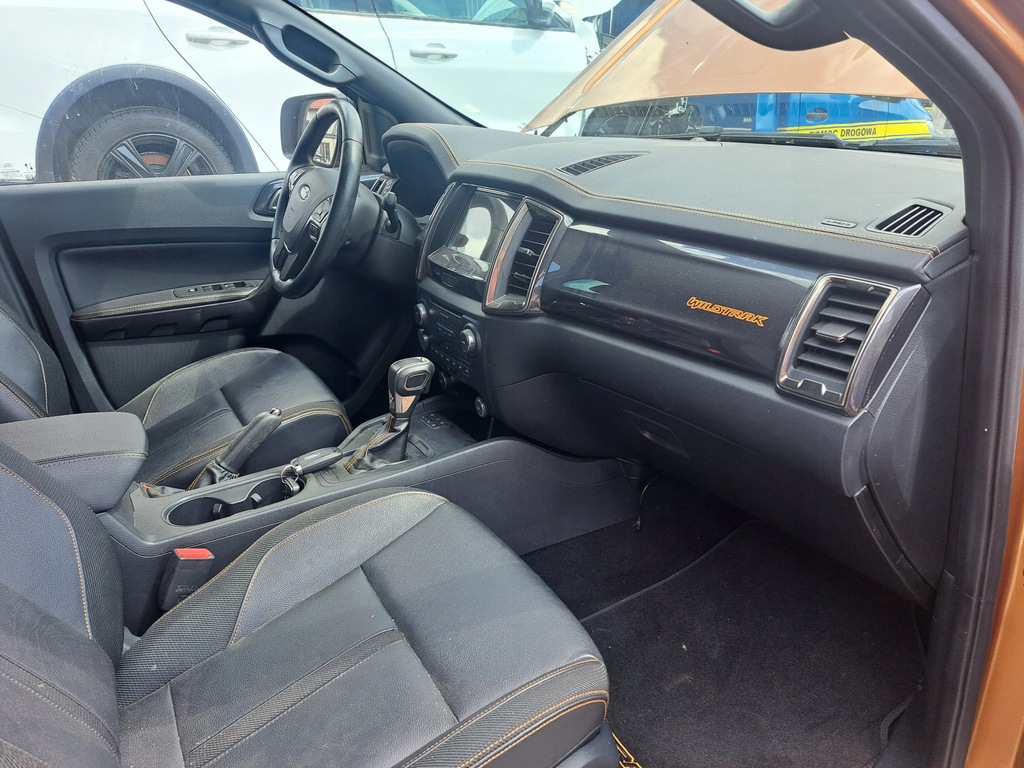 фото №9, Ford ranger 2021 wildtrak середина kompletny сиденья podsófitka консоль