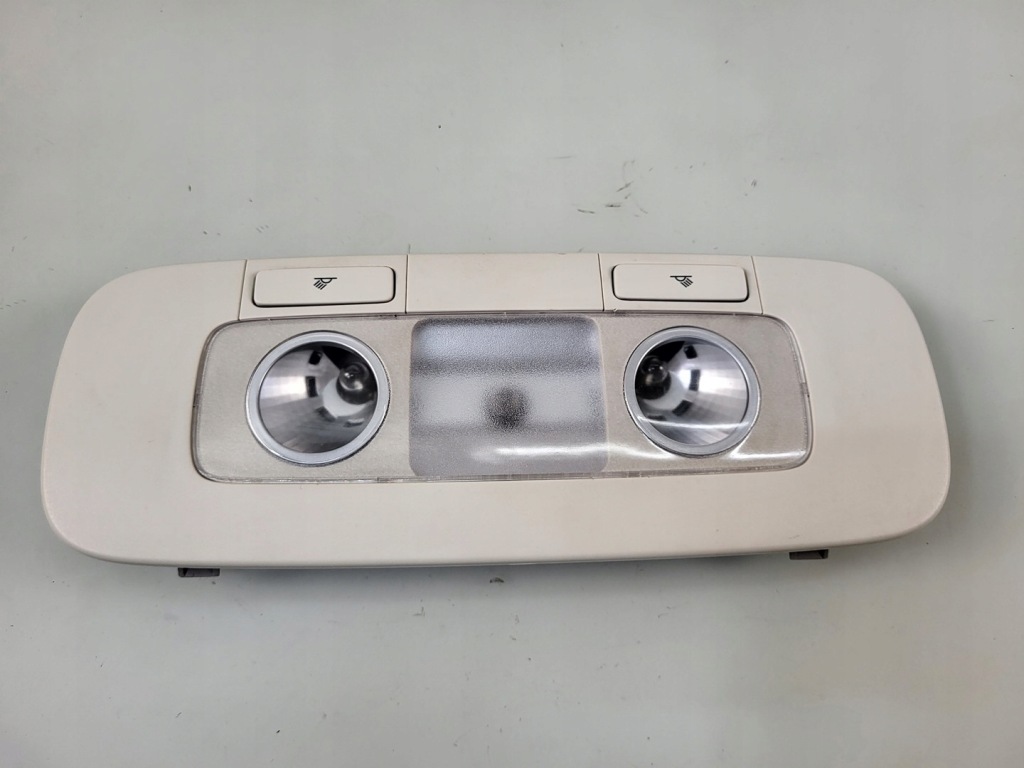 фото №1, Vw passat cc b7 lift лампа потолочный освещение кабины задняя