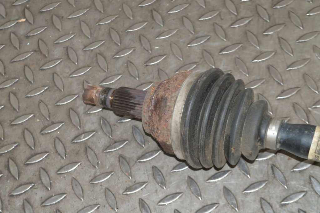 фото №2, Alfa romeo 159 2007 правая сторона приводной вал передняя