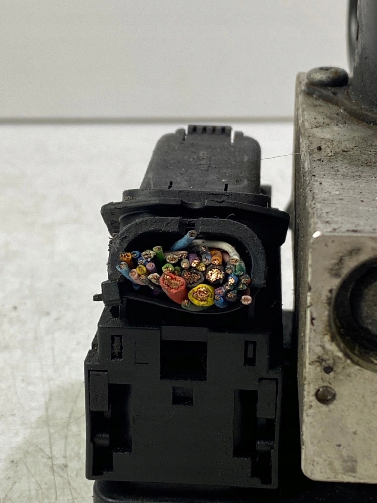 фото №7, Насос тормозная abs nissan navara d40 pathfinder r51