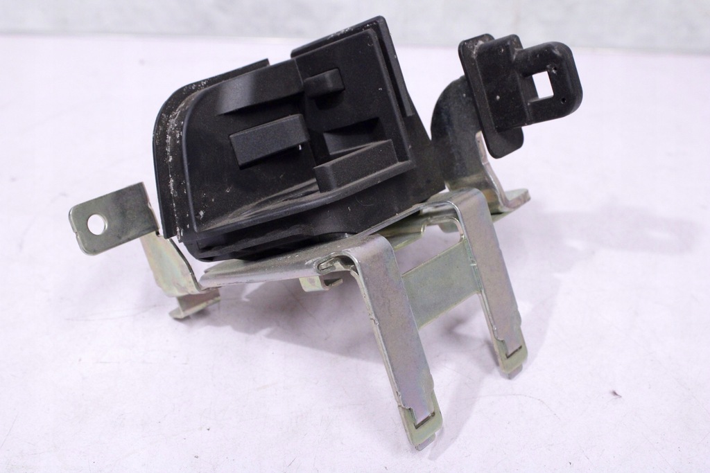 фото №1, Bmw 5 g31 кронштейн кронштейн шторка ліва 7387501