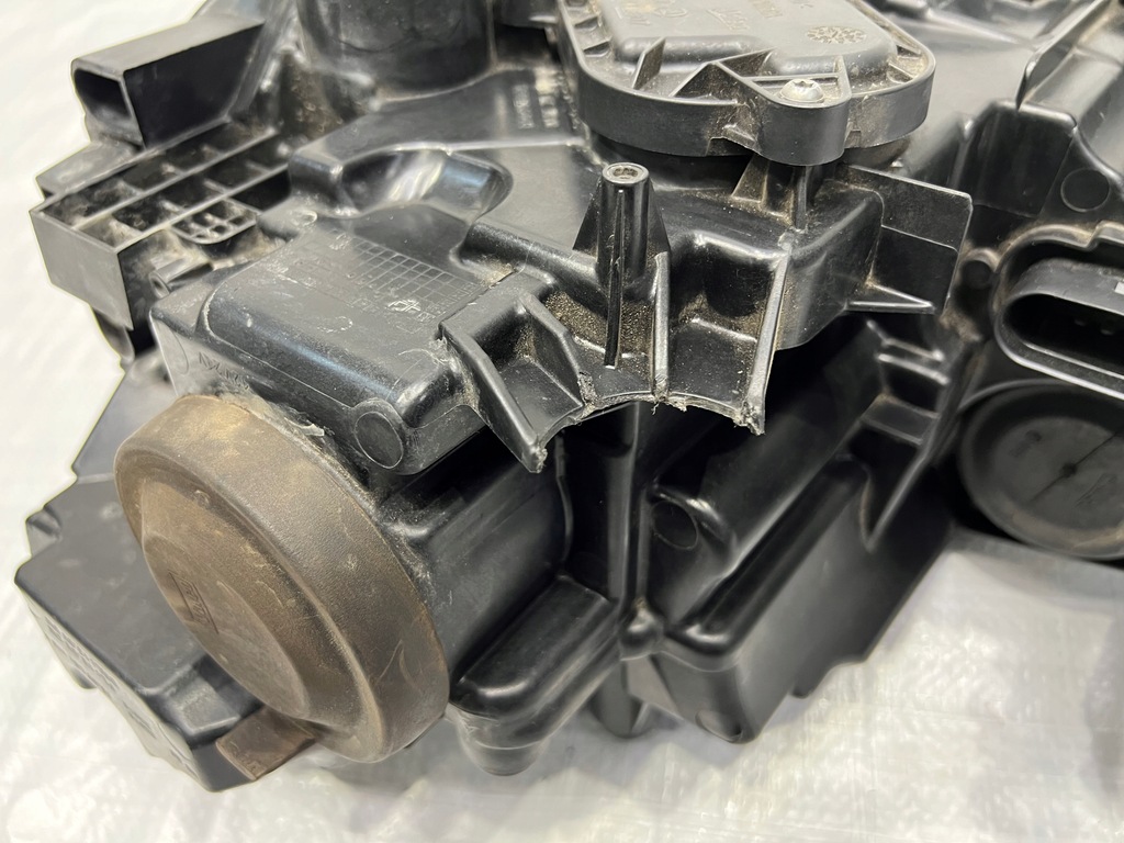 фото №9, Skoda scala лампа передняя правая 90176072