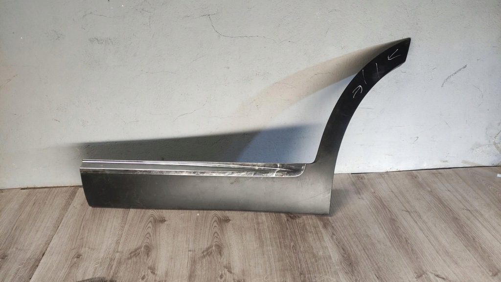 фото №1, Kia sorento iii молдинг дверь левый задняя 87775-c5200