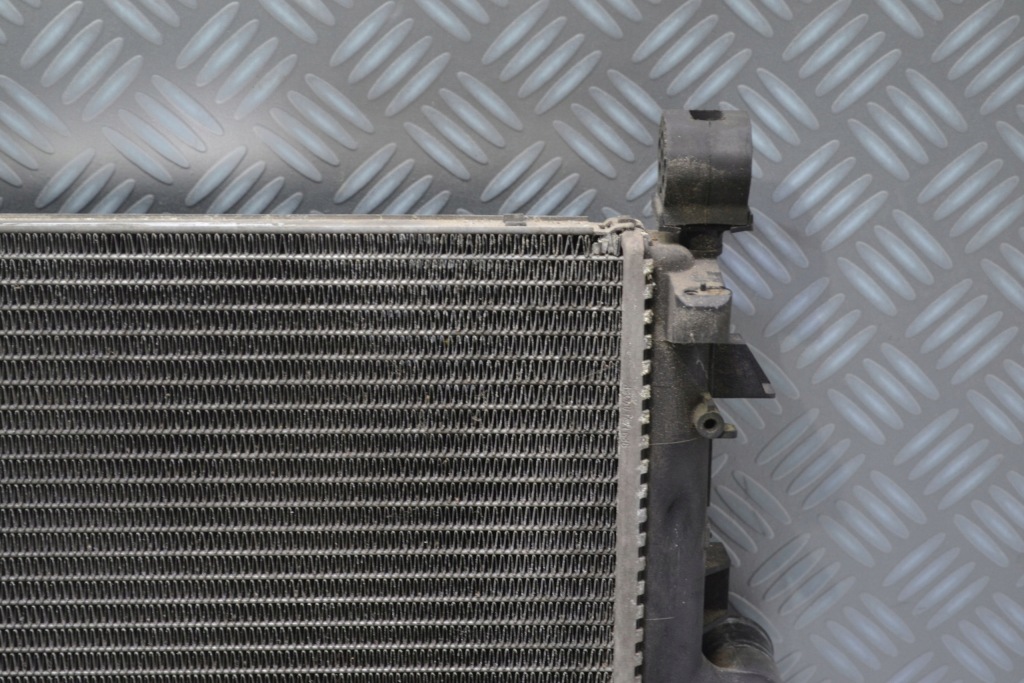 Радиатор воды vectra c signum 1.9 cdti 120 150 Оригинал