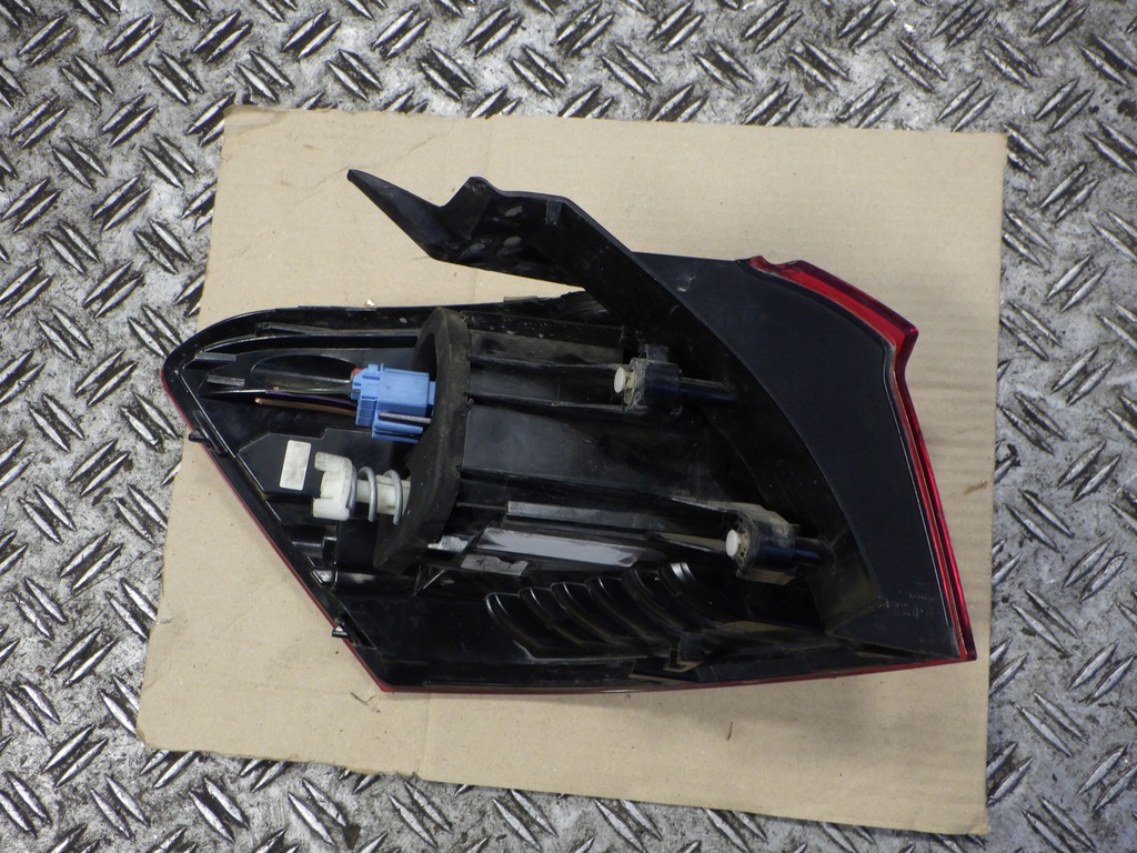 фото №4, Лампа правая задняя задняя vw t-roc