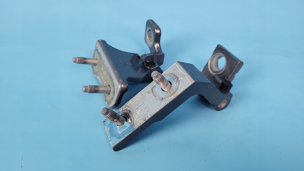 фото №5, Mercedes x247 glb 200 23r петли дверь правый задняя комплект 2szt