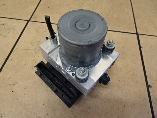 фото №1, Насос abs infiniti fx fx30d 0265236252