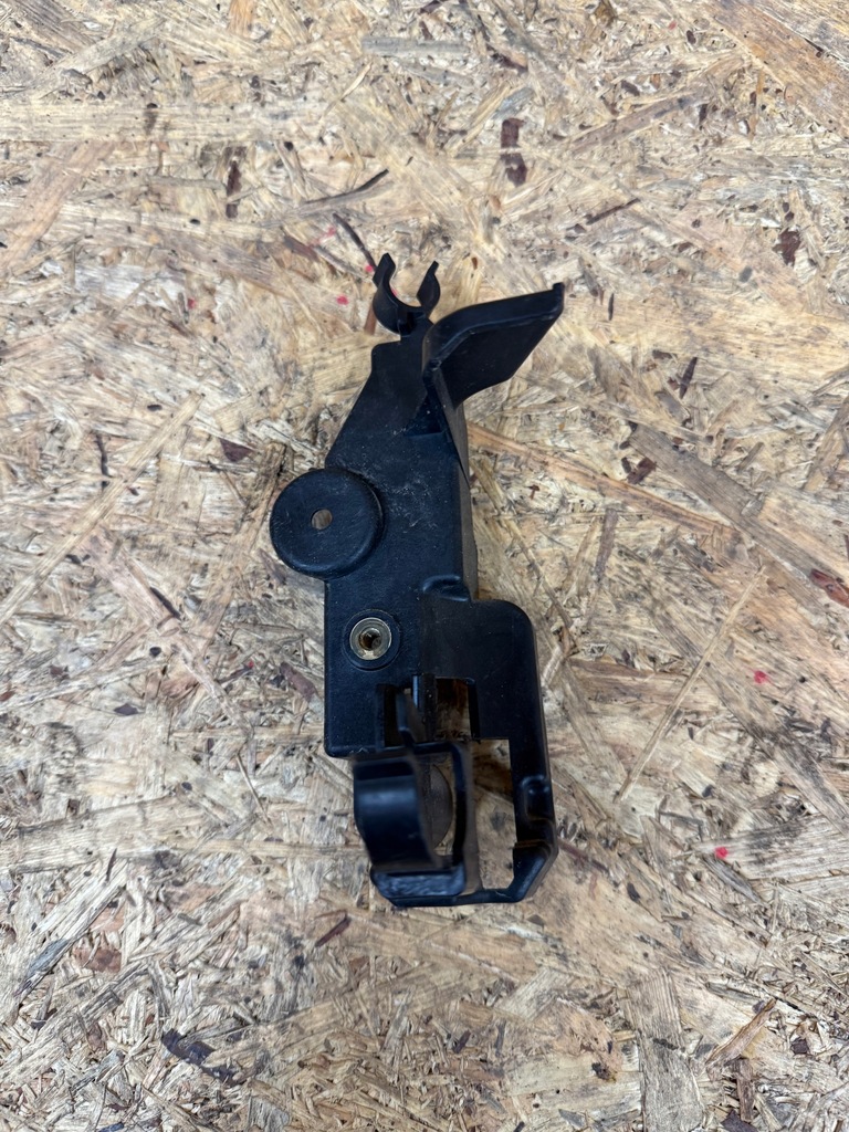 фото №1, Кронштейн кронштейн шланги wody кондиционер renault megane iv 217530327r talisman