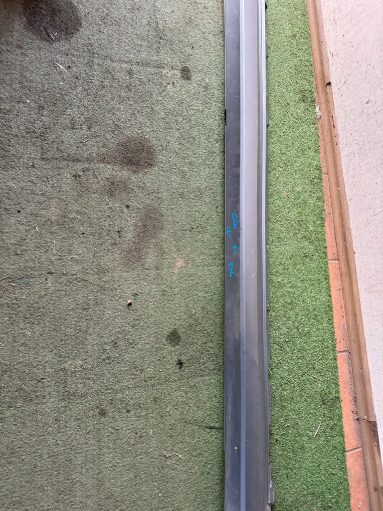 Купить Mercedes glk 204 молдинг порог левая 2046982254