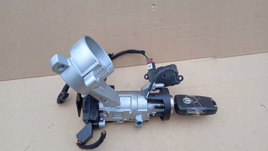 фото №1, Opel insignia a ключ замок запалювання 2.0 cdti