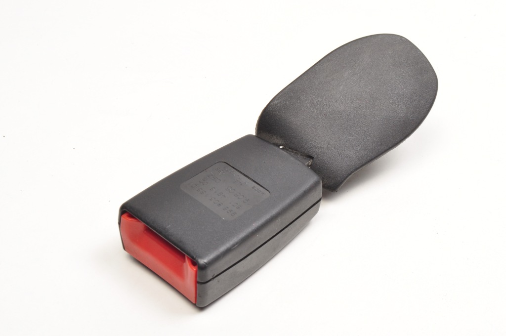 Купити Porsche 911 997 замок ременів безпеки правий задня 99680316601