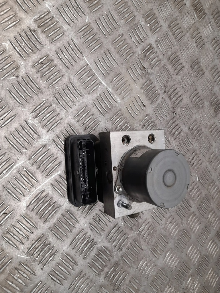 фото №1, Chevrolet camaro 2016 с передний насос abs