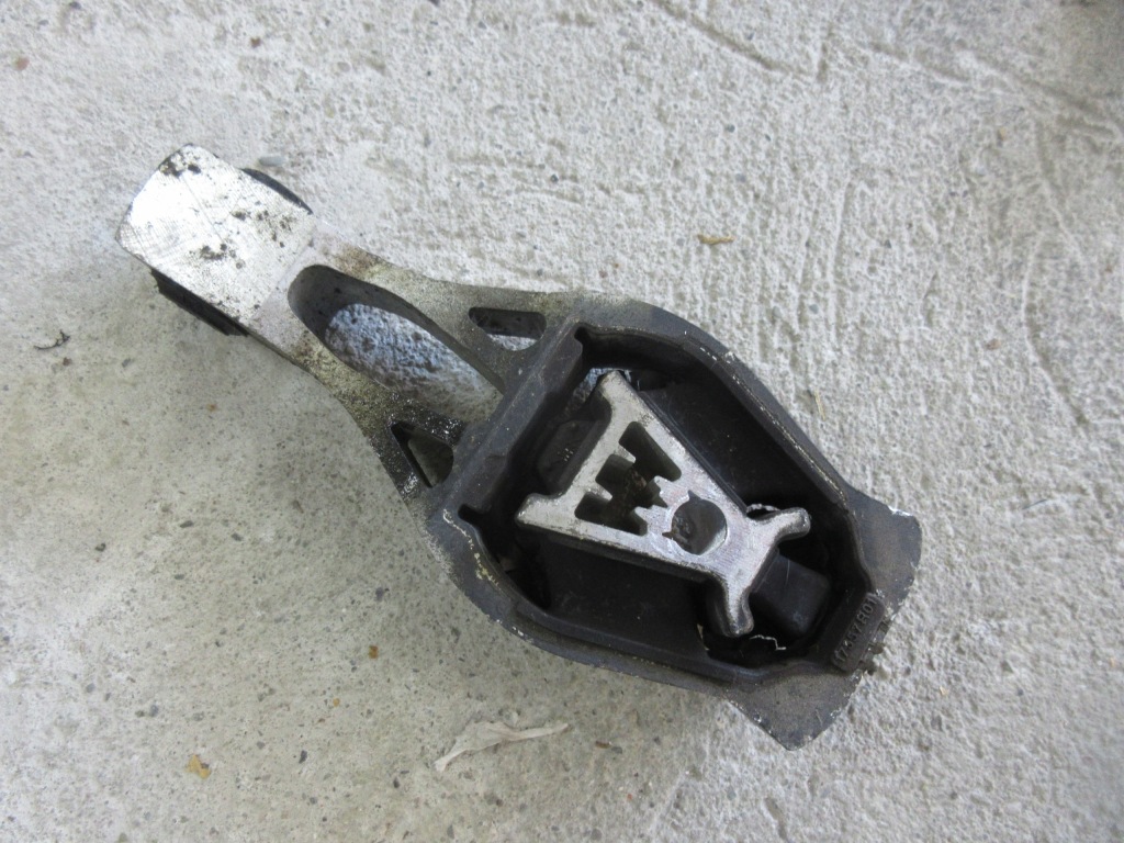 фото №1, Peugeot 5008 ii 2018 r. 1.6 thp подушка коробки