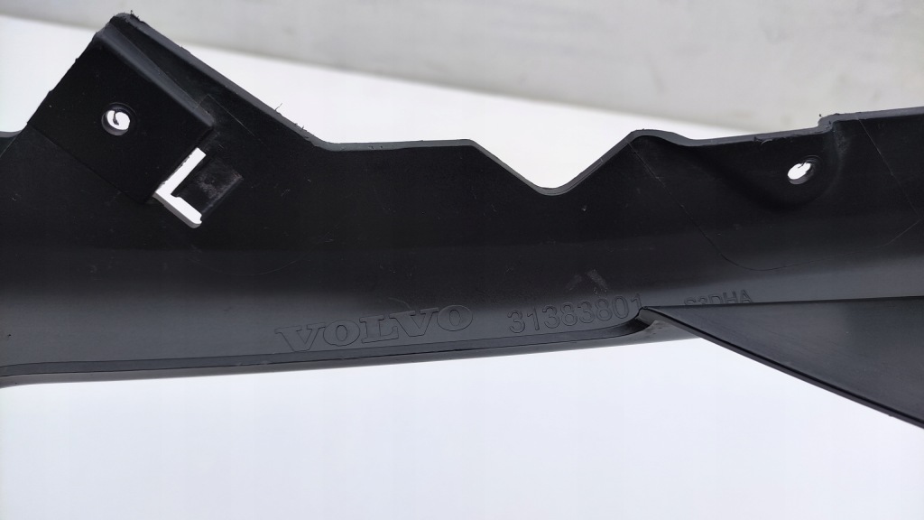 Volvo xc90 2 14-19 молдинг решётка нижняя бампера правая перед kr87 с Разборки