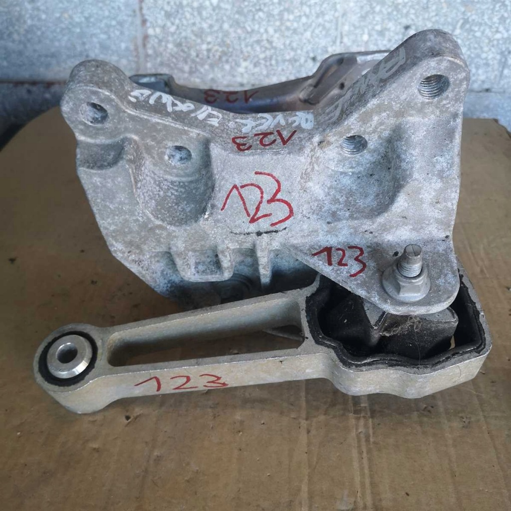 фото №3, Кронштейн подушка двигателя evoque bj326f012-ab