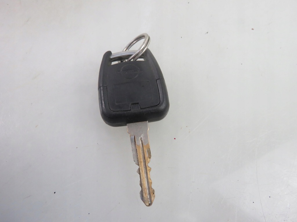 фото №13, Замок зажигания вкладка opel frontera b