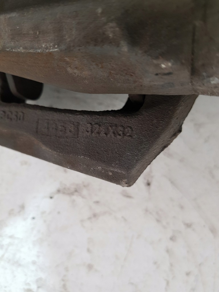 Суппорт тормозной правый перед 322x32 mercedes w207 с Разборки