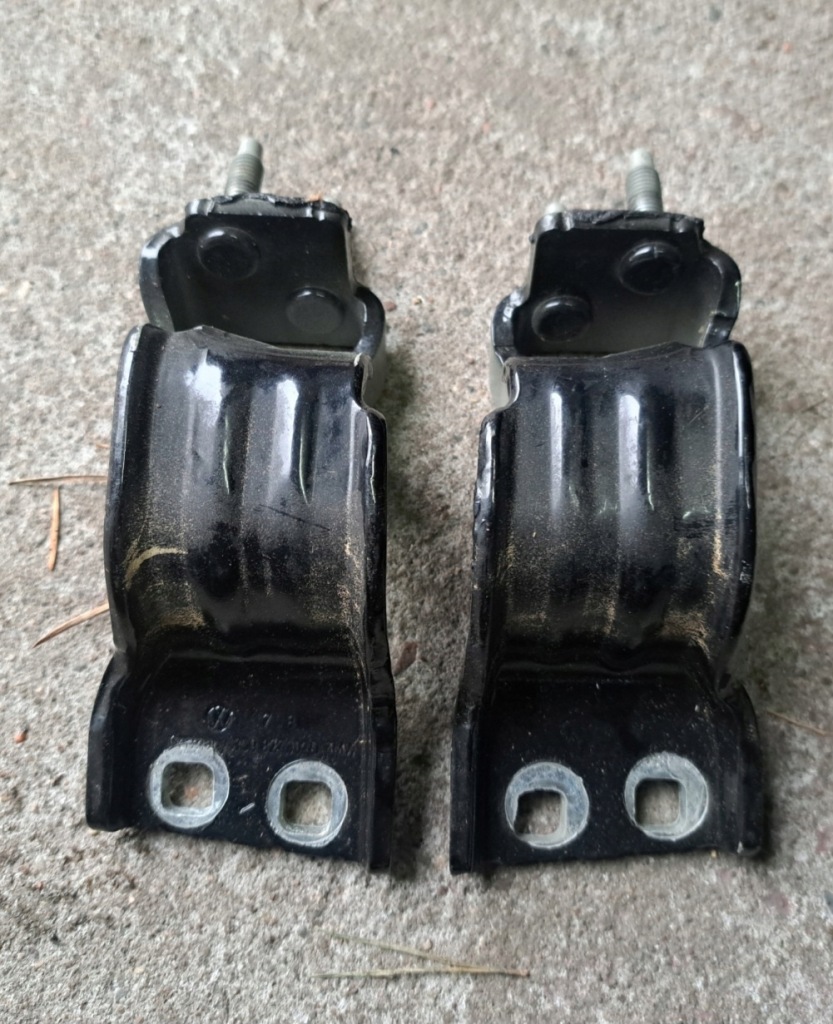 фото №1, Passat b6 петлі кришки kombi lc9x