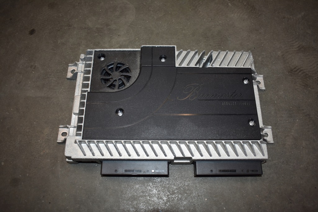 фото №1, Idealny усилитель burmester porsche panamera 971 1