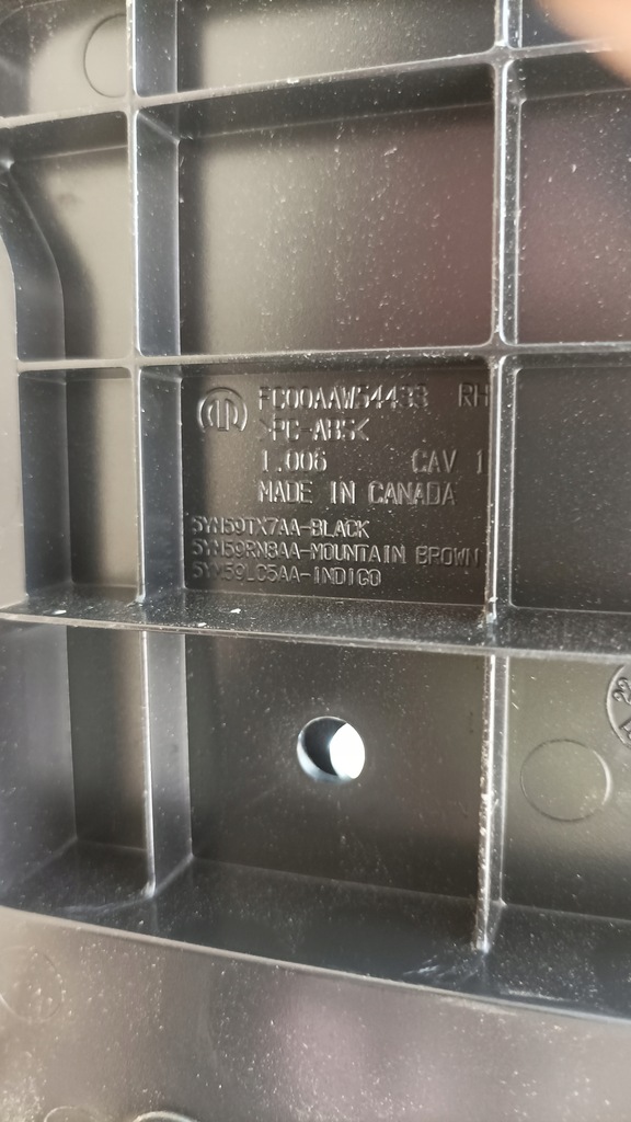 фото №11, Dodge ram v 19- задняя перегородка pod сиденье usa