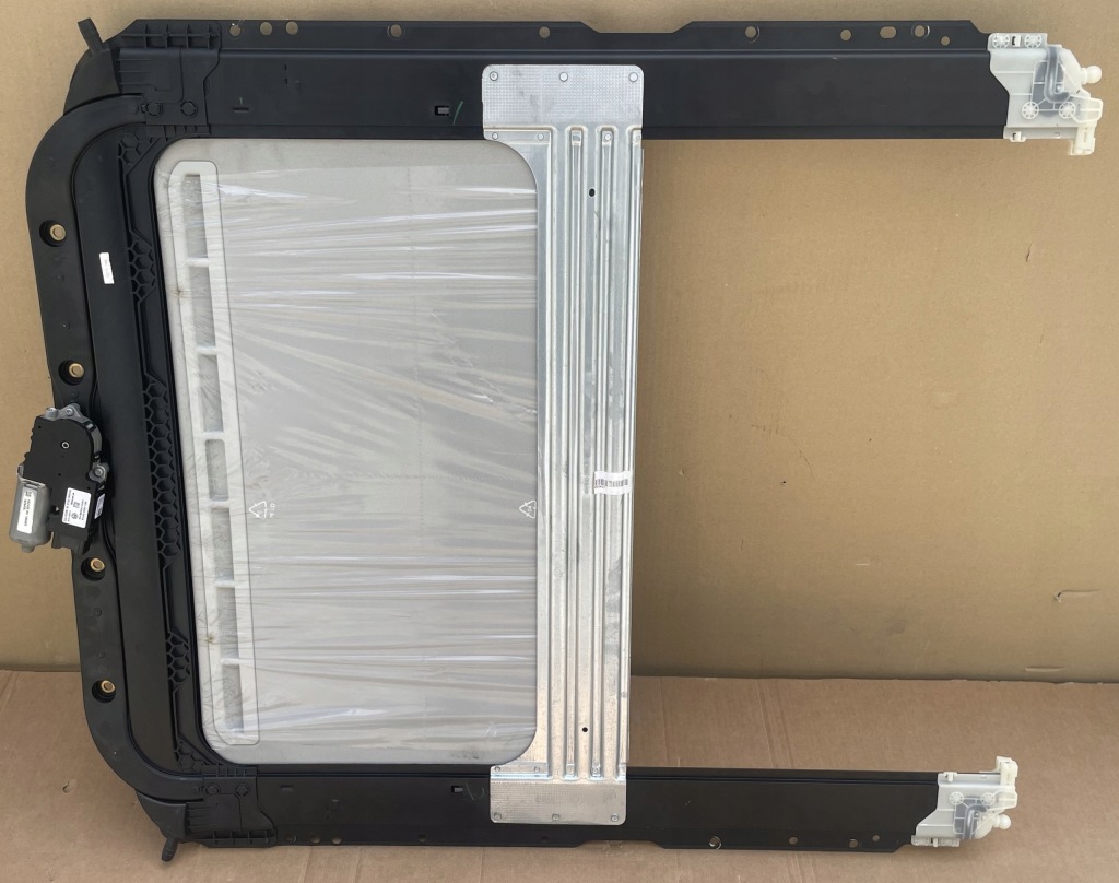 фото №5, Люк vw passat b8 usa 561877041b 8d0877255d оригинал новый