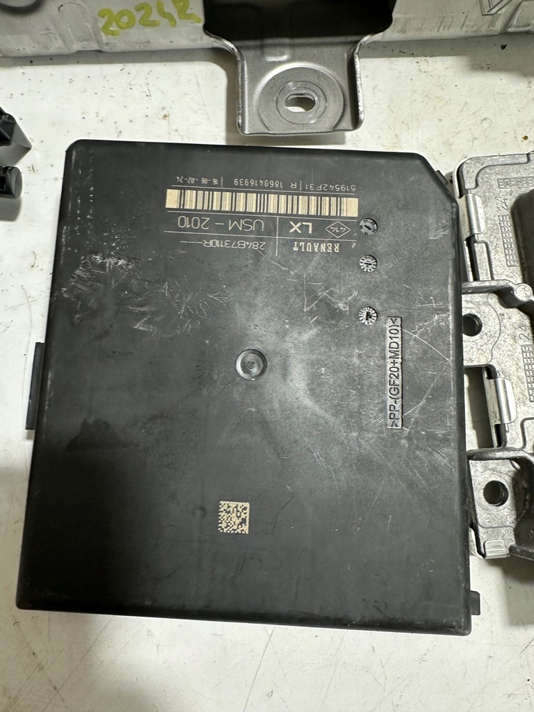 фото №5, Набор стартовый master iv 237100643v 237100644v 284b73110r 284b25740r