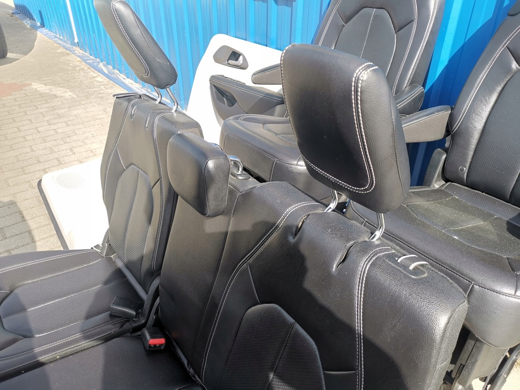 фото №11, Chrysler pacifica ii lift комплект сидений обшивки 7 человек