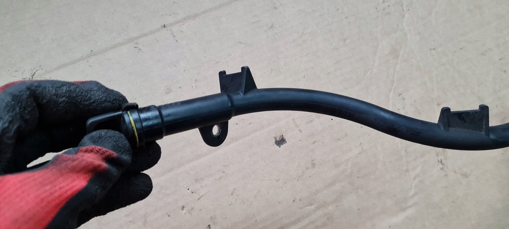 фото №12, A4 b9 8w щуп щуп масла с заглушка 2.0 tdi 04l103634 q5 a6 a5 8w