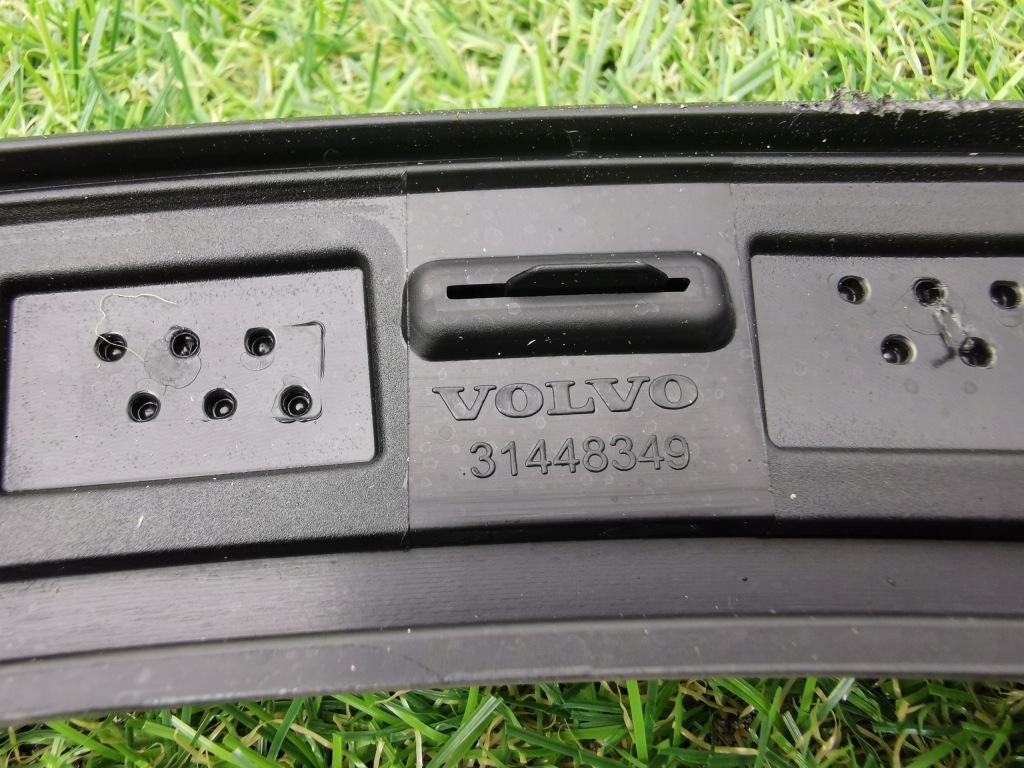 фото №9, Volvo xc40 ii накладка крыла r design правая