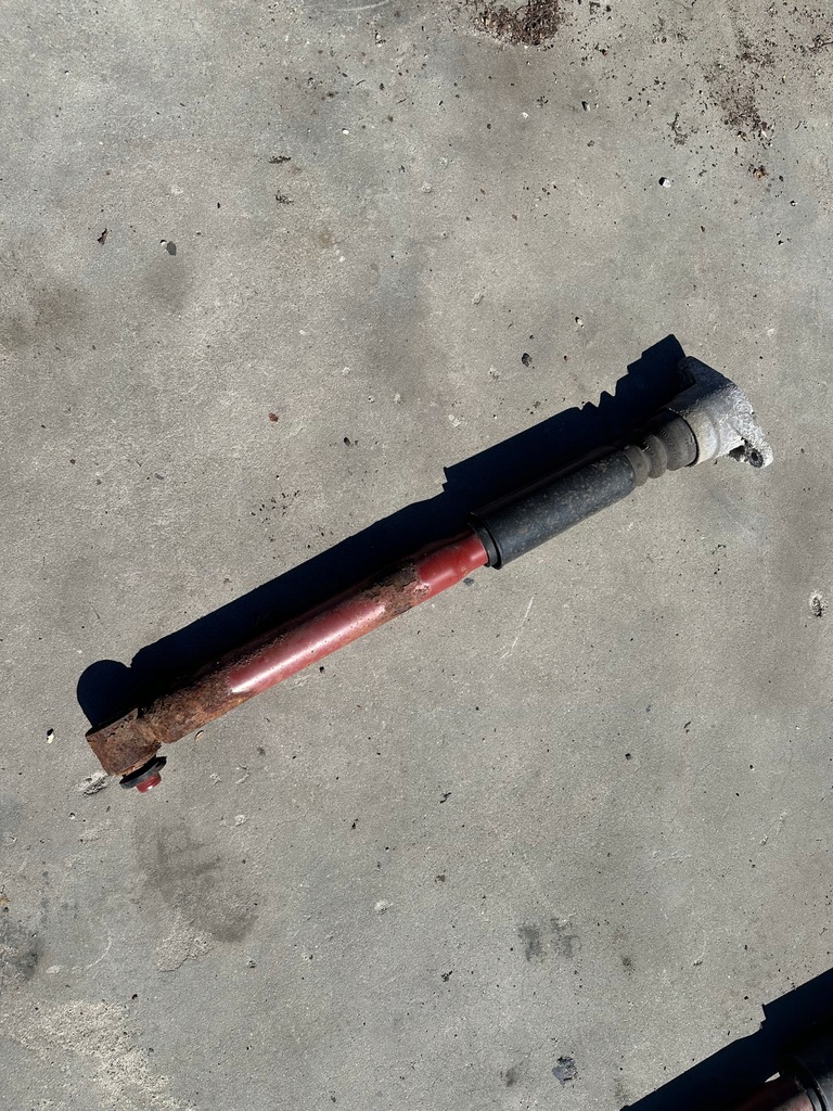 фото №1, Амортизатор задняя audi a6 c6 4f0513032j